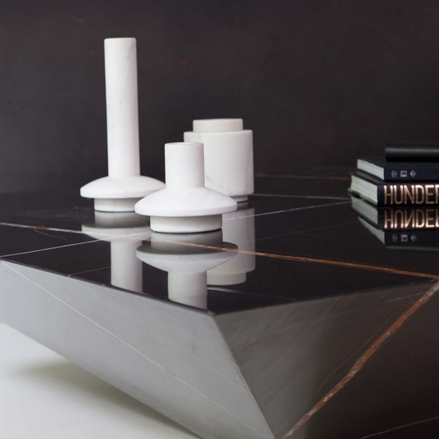 LYTHOS low table
